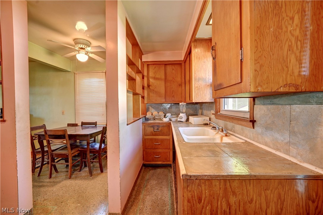 2123 Clearview Avenue NW Canton OH 44708