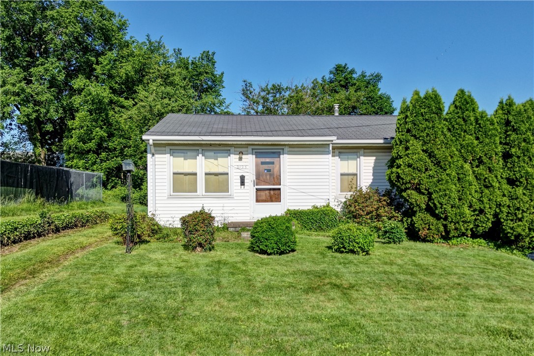 2123 Clearview Avenue NW Canton OH 44708