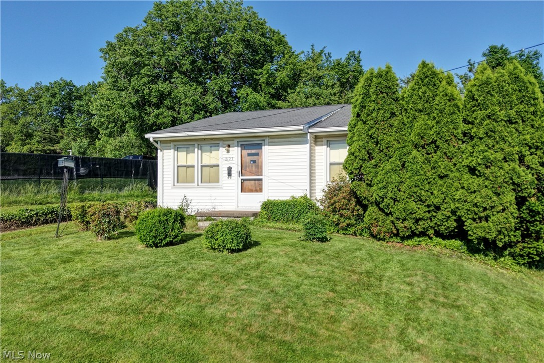 2123 Clearview Avenue NW Canton OH 44708