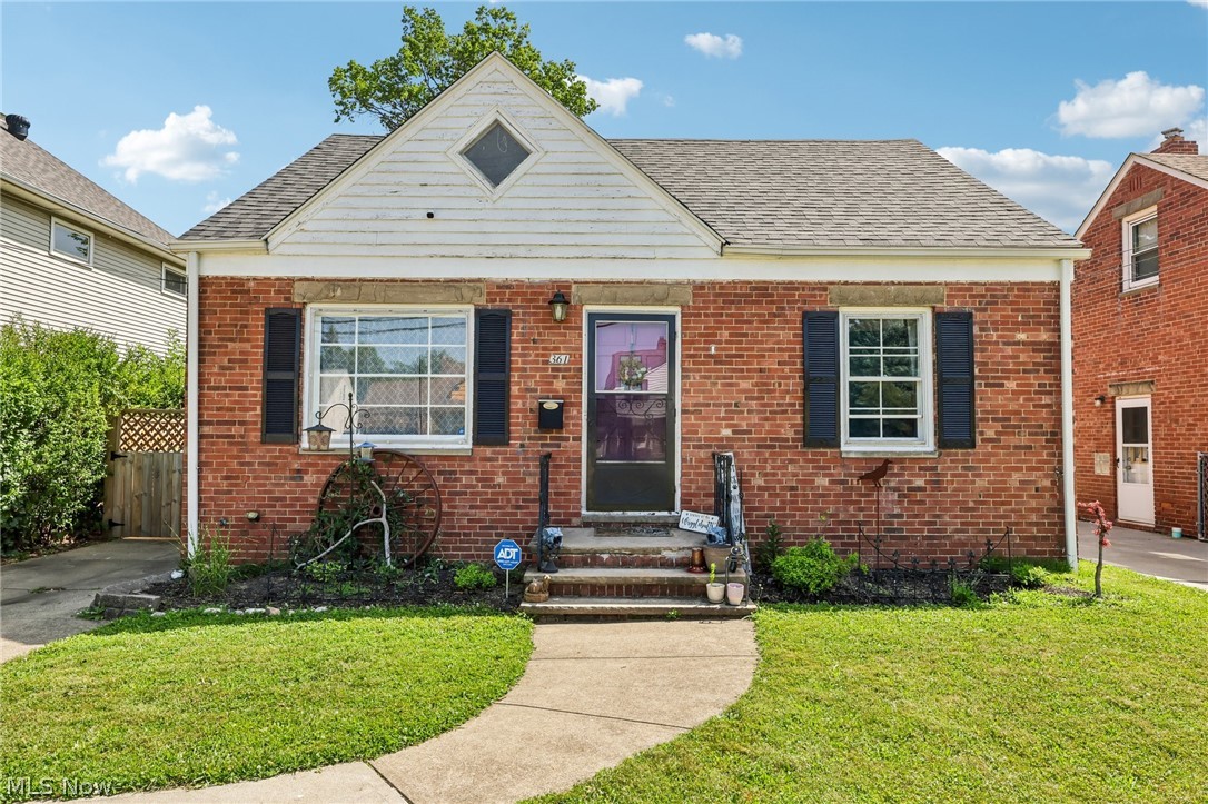 361 Lloyd Road Euclid OH 44132