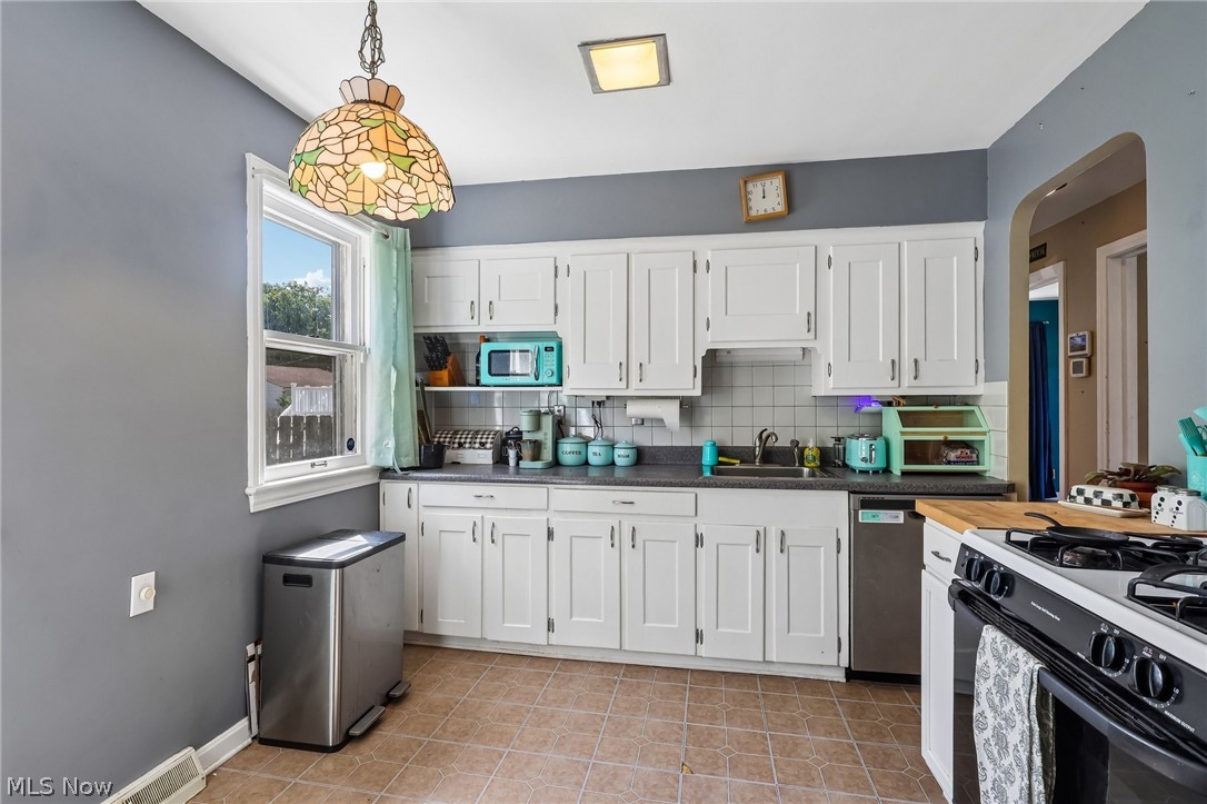 361 Lloyd Road Euclid OH 44132