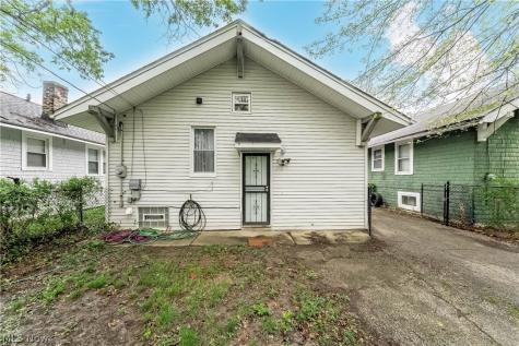 1714 Hillview Road Cleveland OH 44112