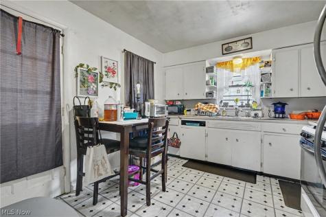 55 W Boxwood Avenue Akron OH 44301