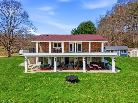 1430 Magnolia Road SW Dellroy OH 44620