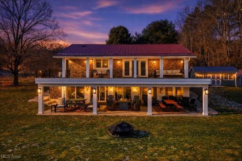 1430 Magnolia Road SW Dellroy OH 44620