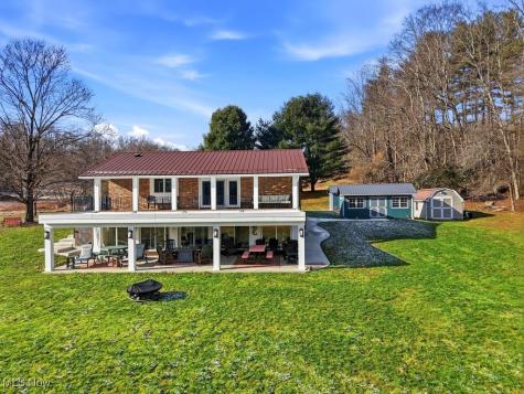 1430 Magnolia Road SW Dellroy OH 44620