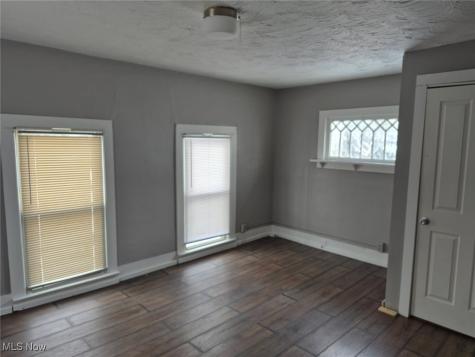 321 8th Street Elyria OH 44035