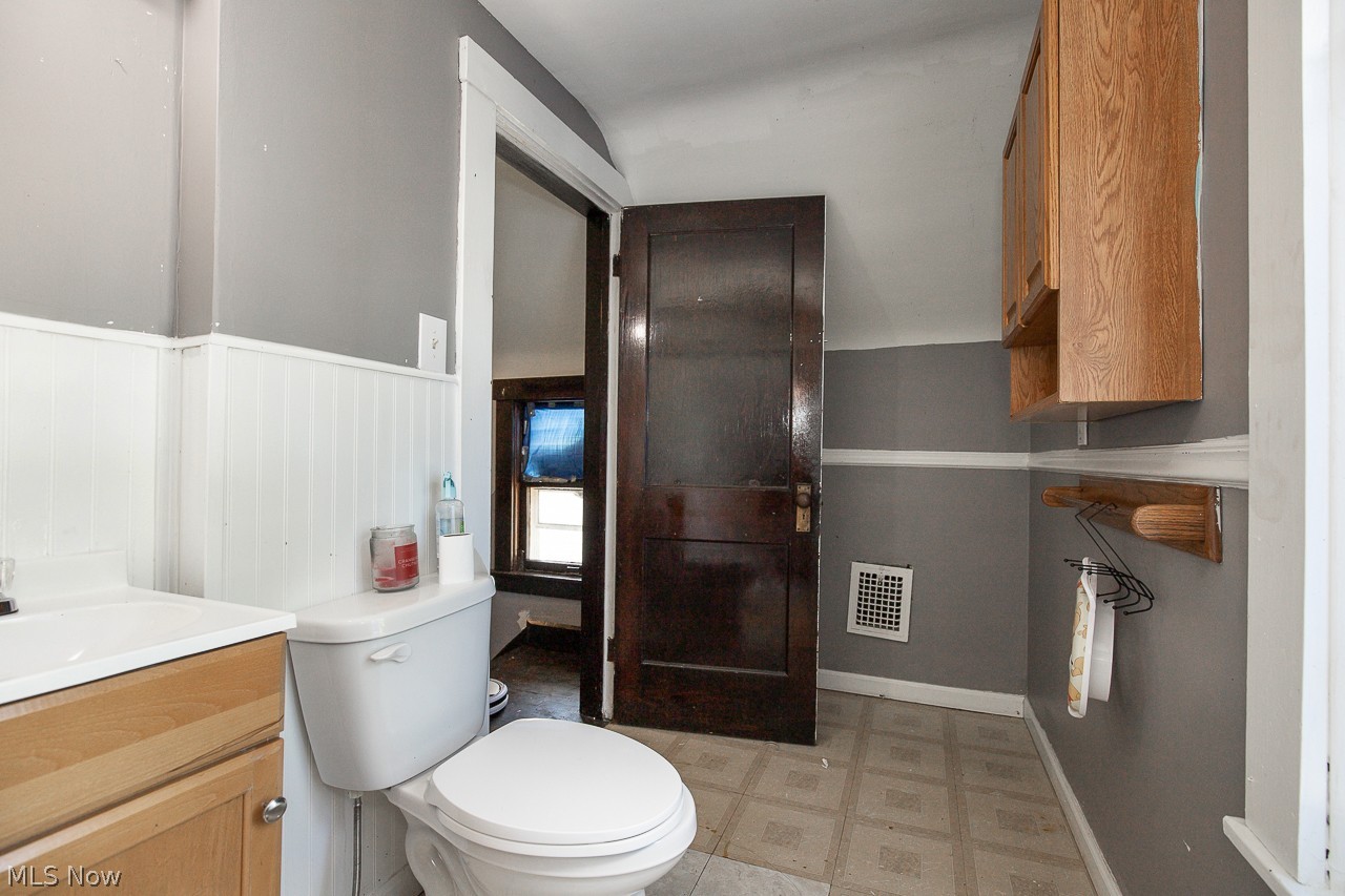 4106 Stickney Avenue Cleveland OH 44109