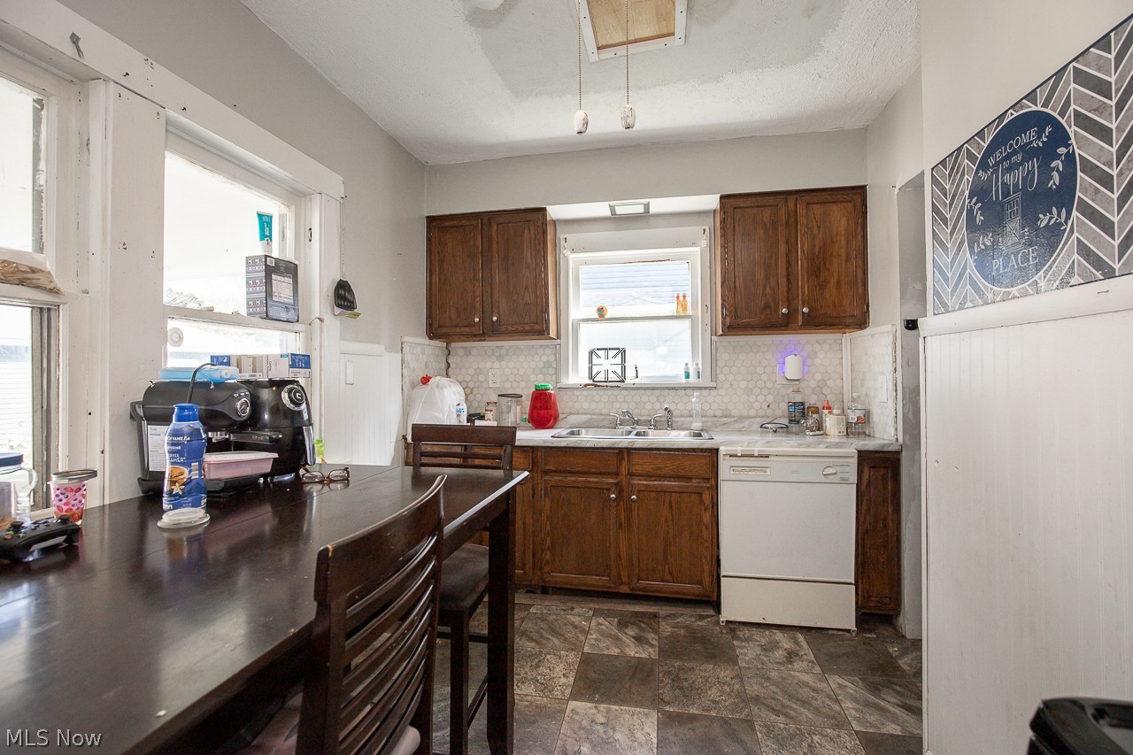 4106 Stickney Avenue Cleveland OH 44109
