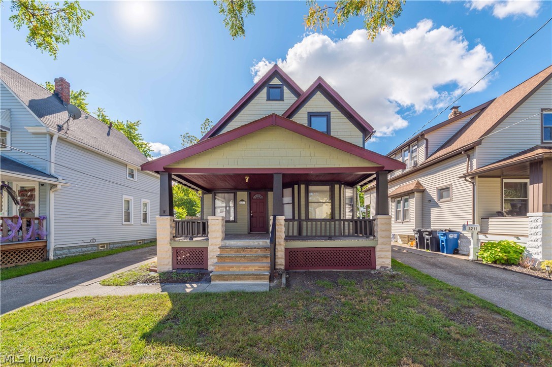 4207 Bucyrus Avenue Cleveland OH 44109