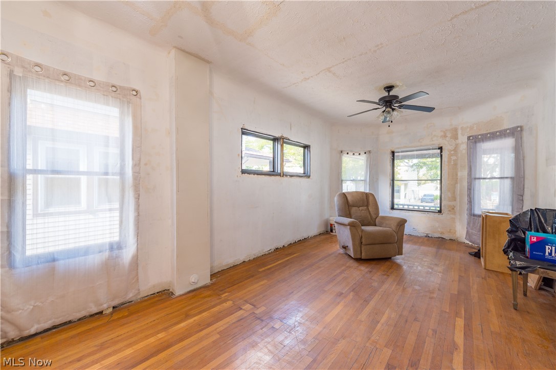 4207 Bucyrus Avenue Cleveland OH 44109
