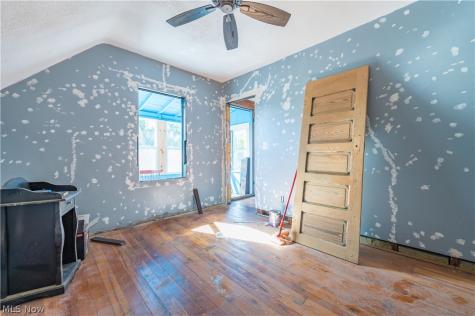 4207 Bucyrus Avenue Cleveland OH 44109