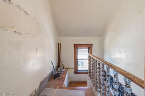 4207 Bucyrus Avenue Cleveland OH 44109