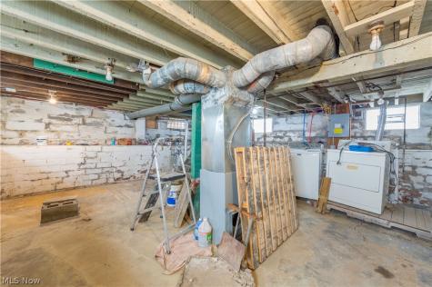 4207 Bucyrus Avenue Cleveland OH 44109