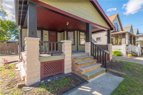4207 Bucyrus Avenue Cleveland OH 44109