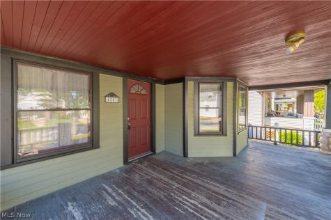 4207 Bucyrus Avenue Cleveland OH 44109