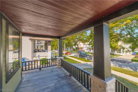 4207 Bucyrus Avenue Cleveland OH 44109