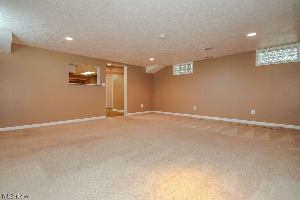 12433 Webster Road Strongsville OH 44136