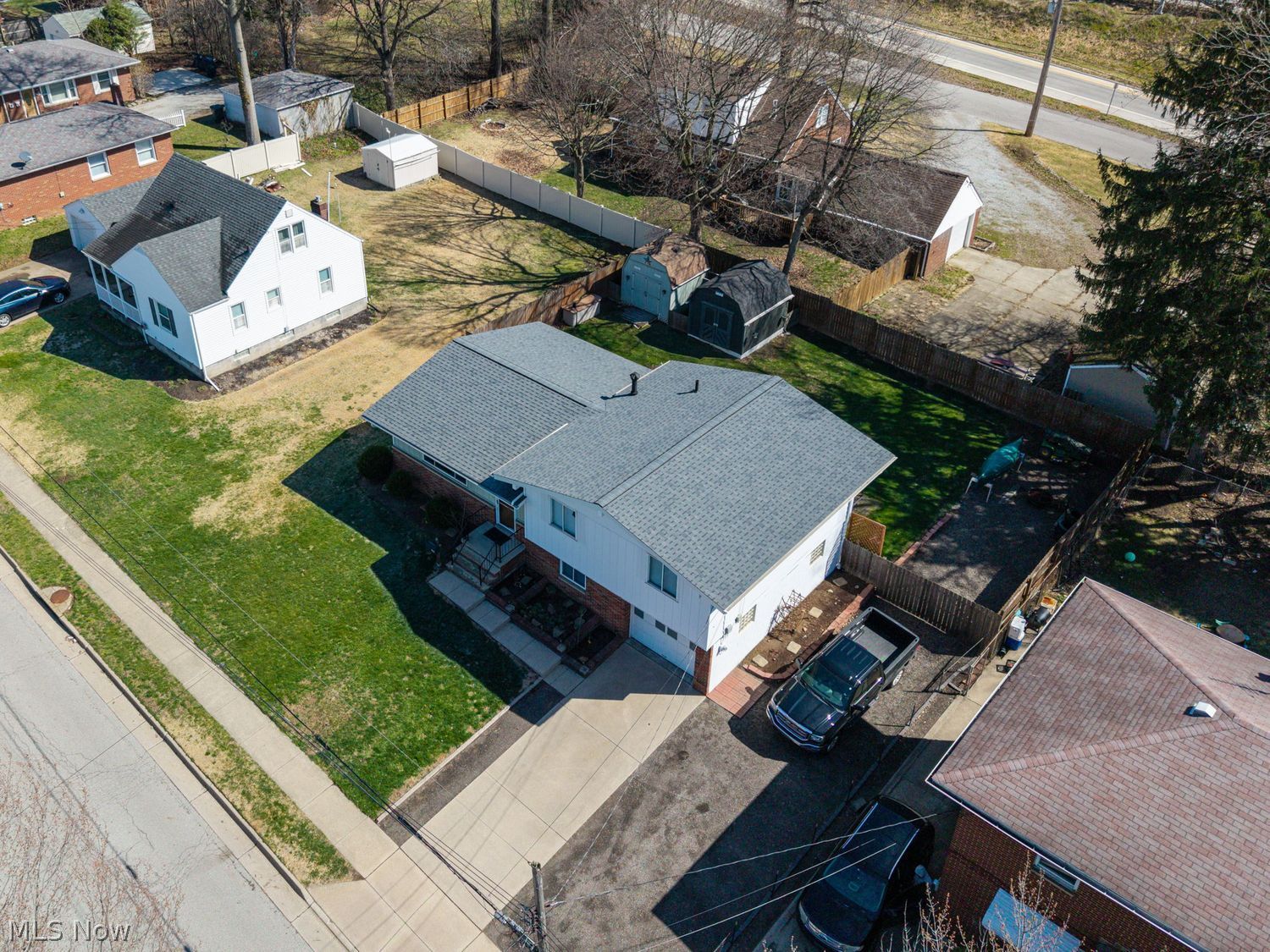 1883 Highview Avenue Akron OH 44301