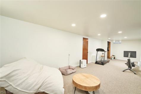 2863 11th Street Cuyahoga Falls OH 44221