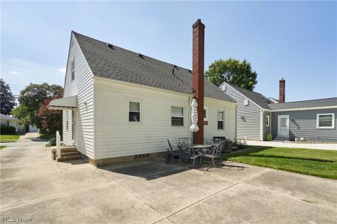 2863 11th Street Cuyahoga Falls OH 44221