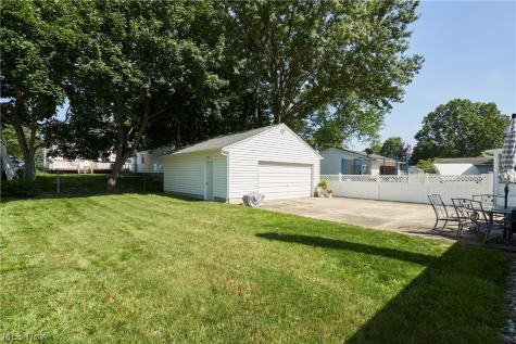 2863 11th Street Cuyahoga Falls OH 44221