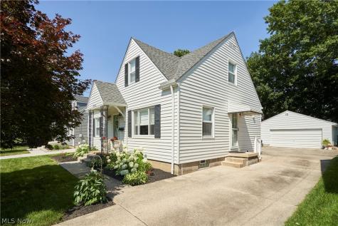 2863 11th Street Cuyahoga Falls OH 44221