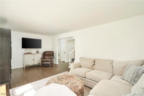 2863 11th Street Cuyahoga Falls OH 44221