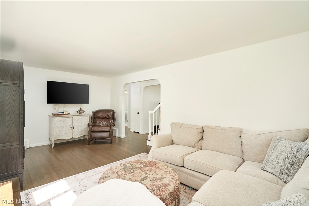 2863 11th Street Cuyahoga Falls OH 44221