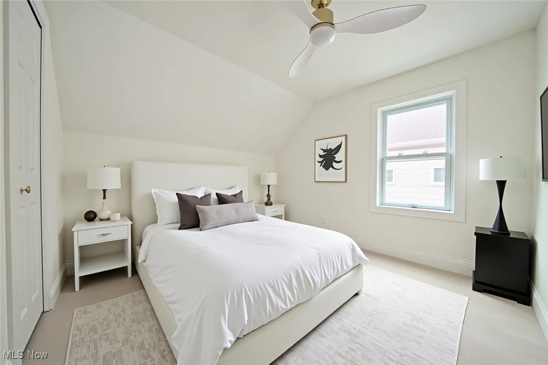 1473 Spring Garden Avenue Lakewood OH 44107