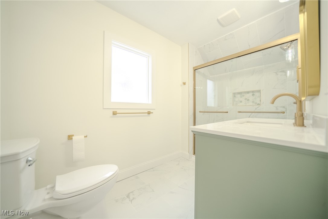 1473 Spring Garden Avenue Lakewood OH 44107