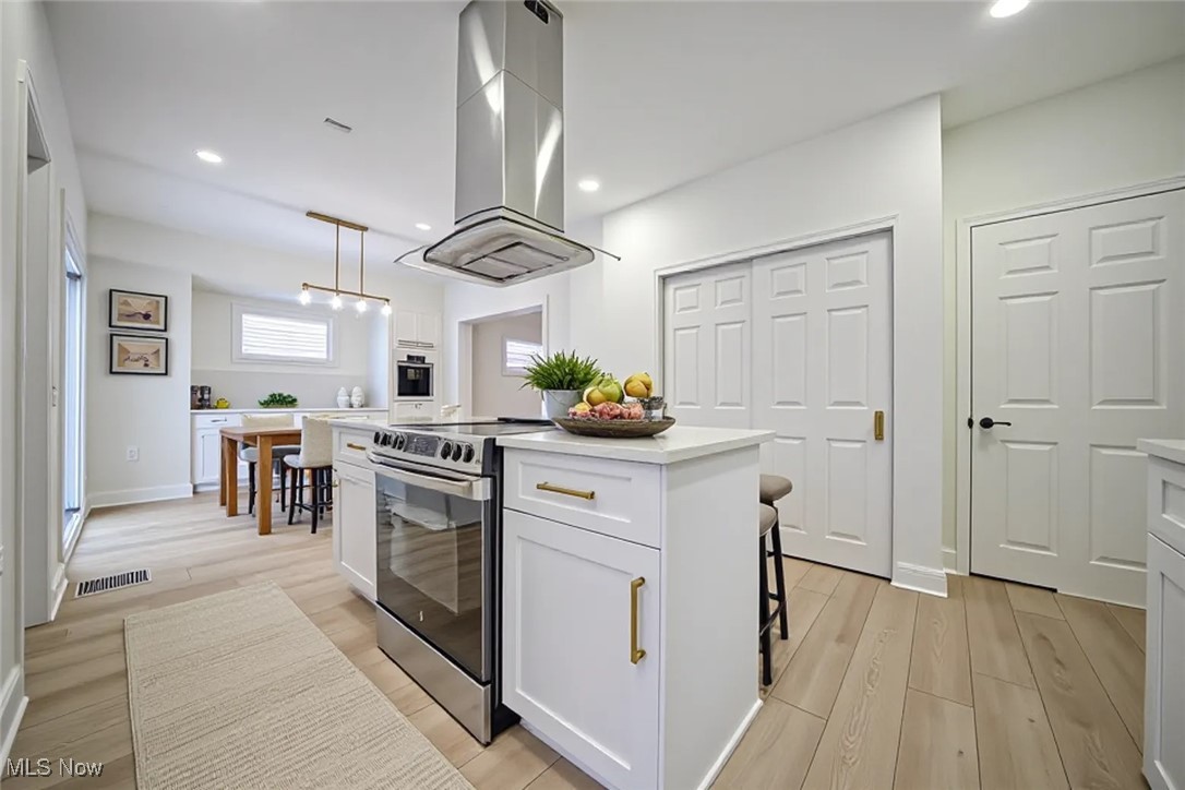 1473 Spring Garden Avenue Lakewood OH 44107