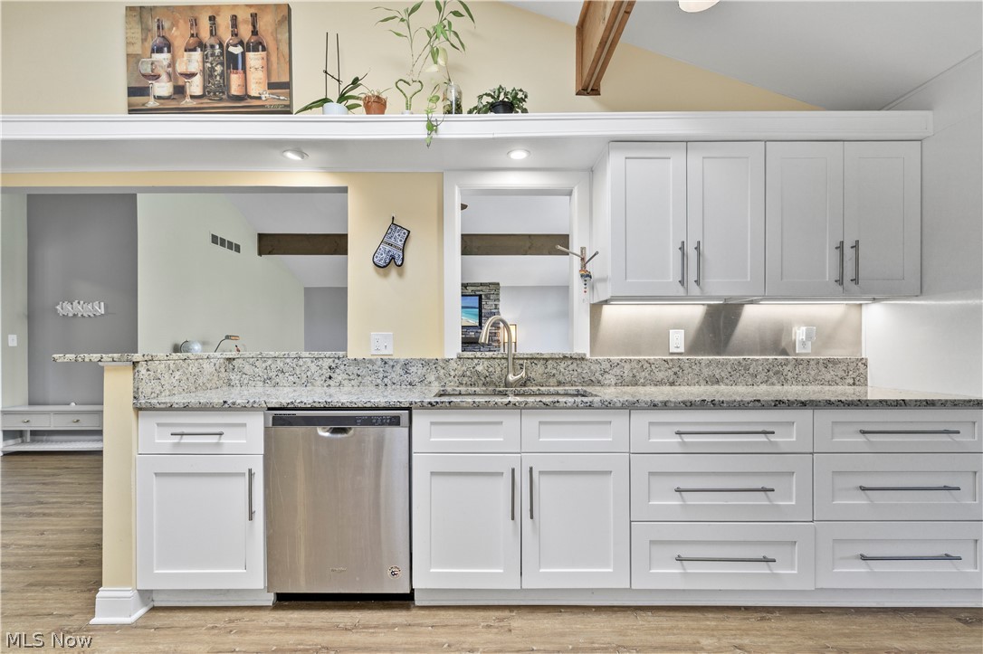 30200 Crestview Drive Bay Village OH 44140