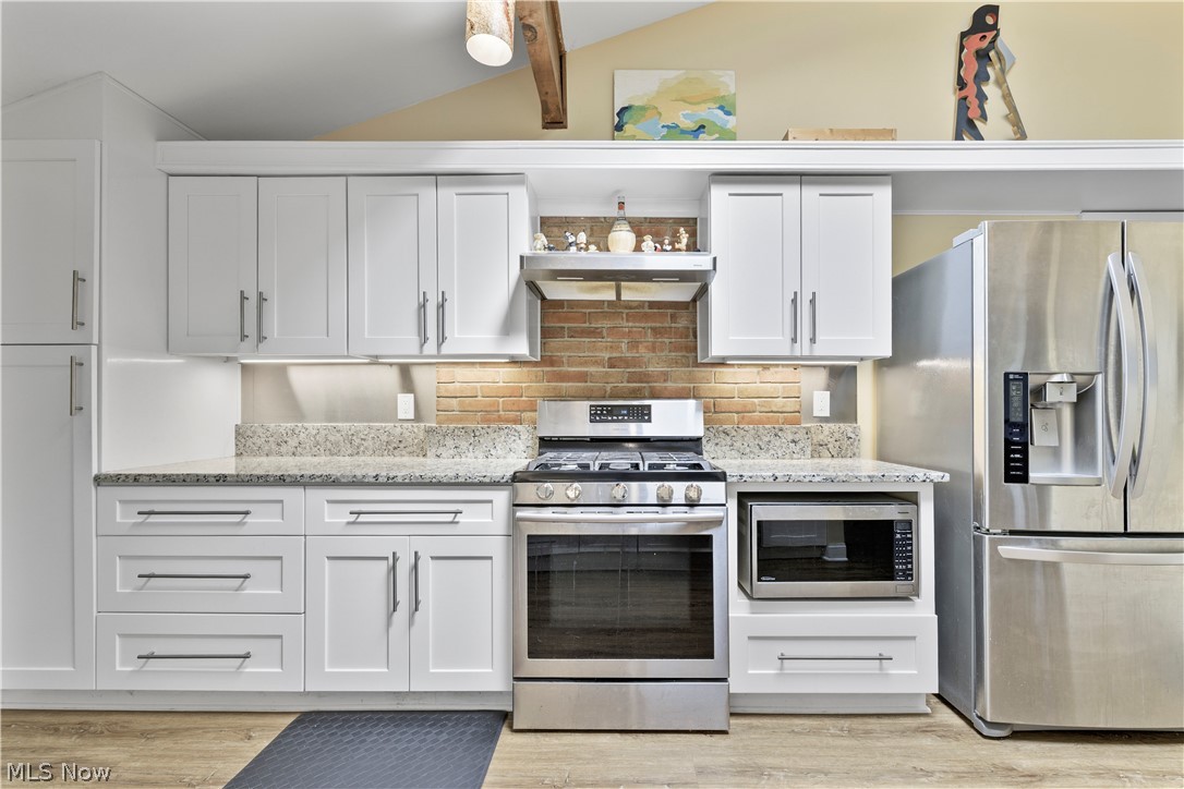 30200 Crestview Drive Bay Village OH 44140