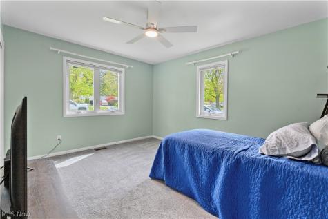 30200 Crestview Drive Bay Village OH 44140