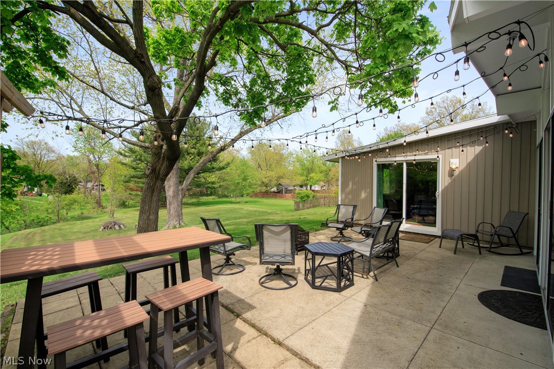 30200 Crestview Drive Bay Village OH 44140