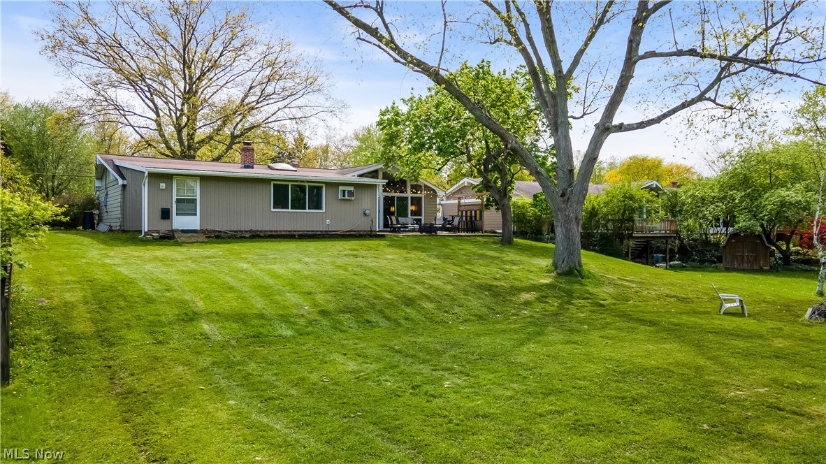 30200 Crestview Drive Bay Village OH 44140