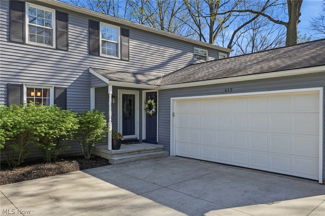 613 Welshire Drive Bay Village OH 44140