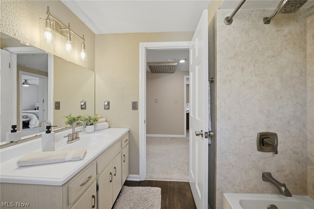 613 Welshire Drive Bay Village OH 44140