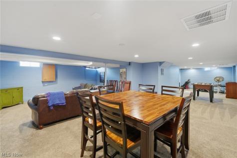 613 Welshire Drive Bay Village OH 44140