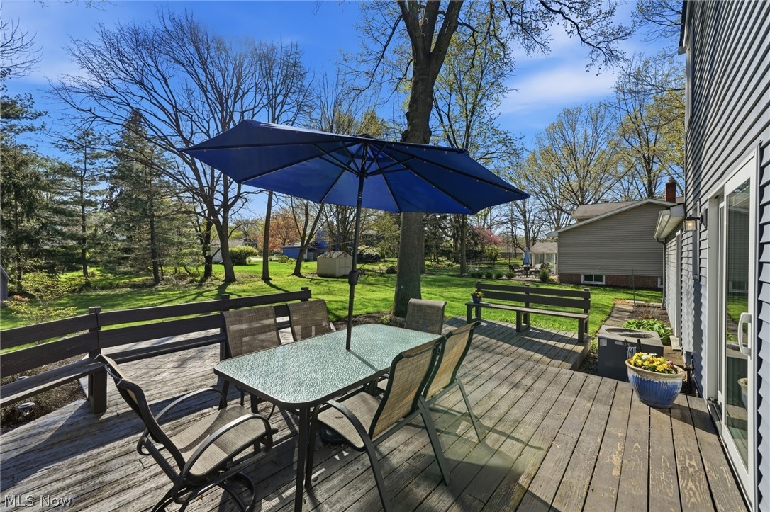 613 Welshire Drive Bay Village OH 44140