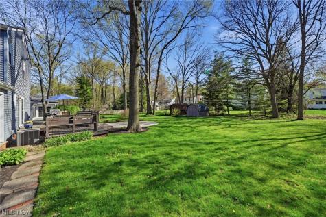 613 Welshire Drive Bay Village OH 44140