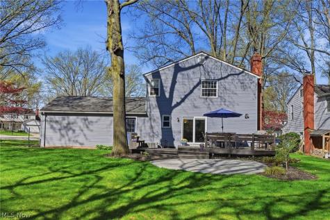 613 Welshire Drive Bay Village OH 44140