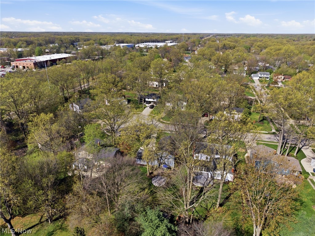 613 Welshire Drive Bay Village OH 44140