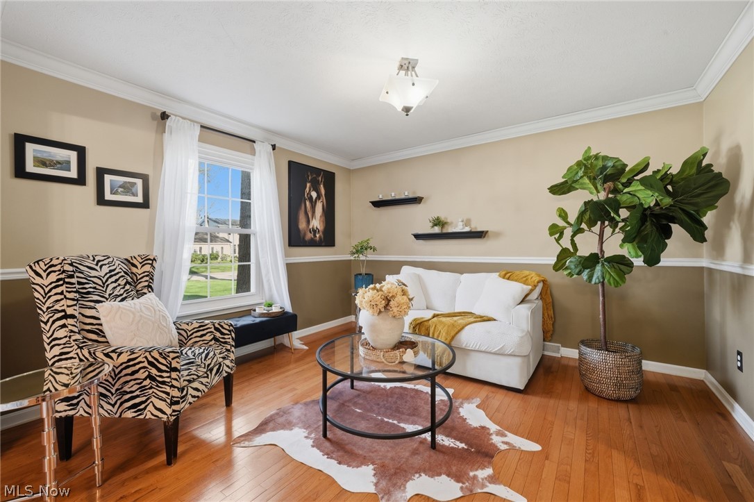 613 Welshire Drive Bay Village OH 44140