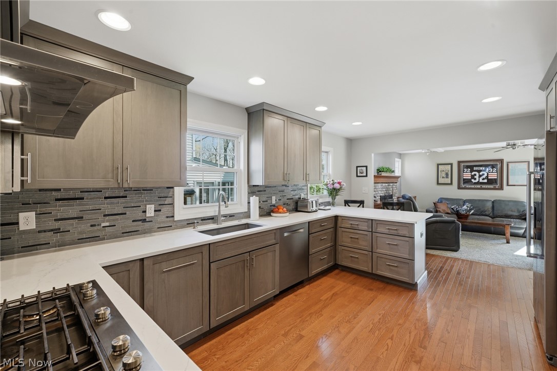 613 Welshire Drive Bay Village OH 44140