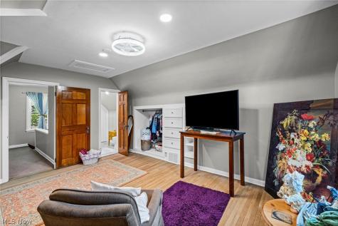 3389 W 132nd Street Cleveland OH 44111