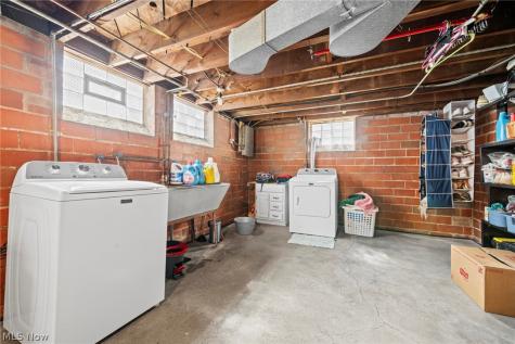 3389 W 132nd Street Cleveland OH 44111