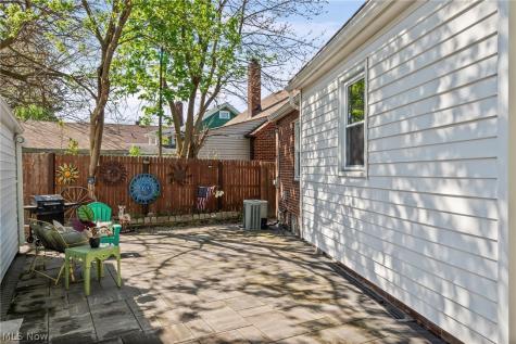 3389 W 132nd Street Cleveland OH 44111