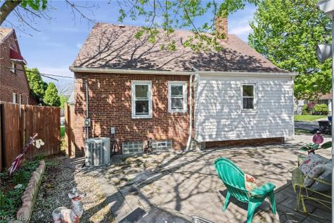 3389 W 132nd Street Cleveland OH 44111